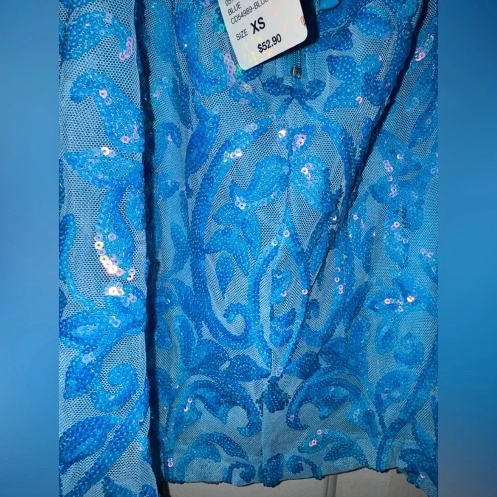 ✨🩵Windsor Sky Blue Sequin Mini Dress 🩵✨ - Picture 6 of 11